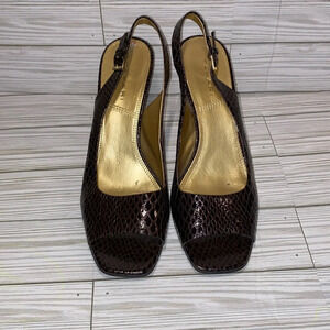 TAHARI Robin Brown Snakeskin Peep Toe